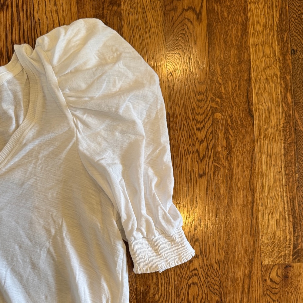 Nation LTD Women’s White Shirt with Ruched Sleeve Size Medium - Picture 2 of 5